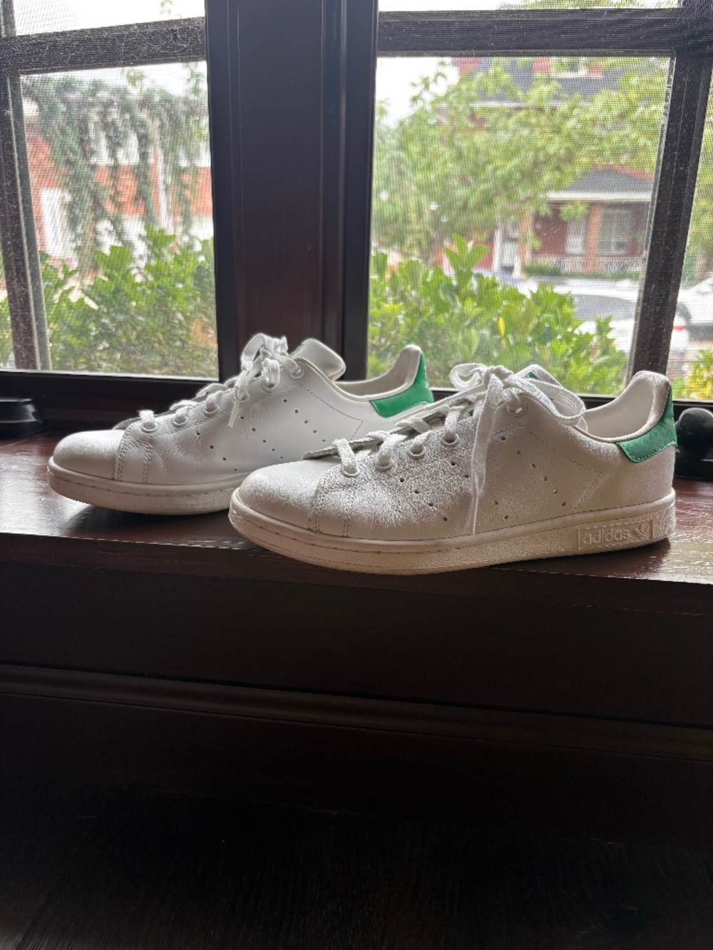 ADIDAS STAN SMITH SHOES - 6.5 boys